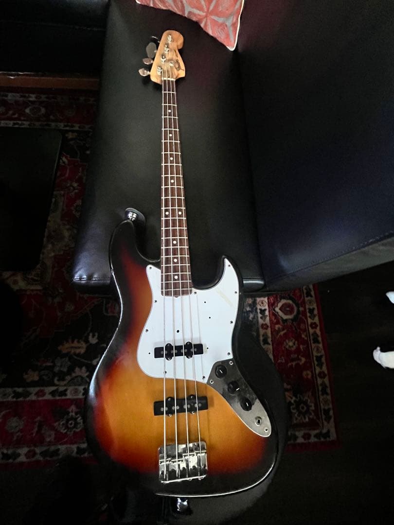 岸*陽様 希少！1994〜96年製　Fender Jazz Bass サンバース