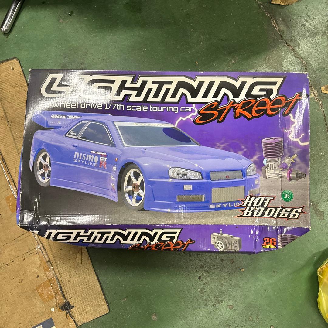 lightning street hot bodies エンジン　ラジコン