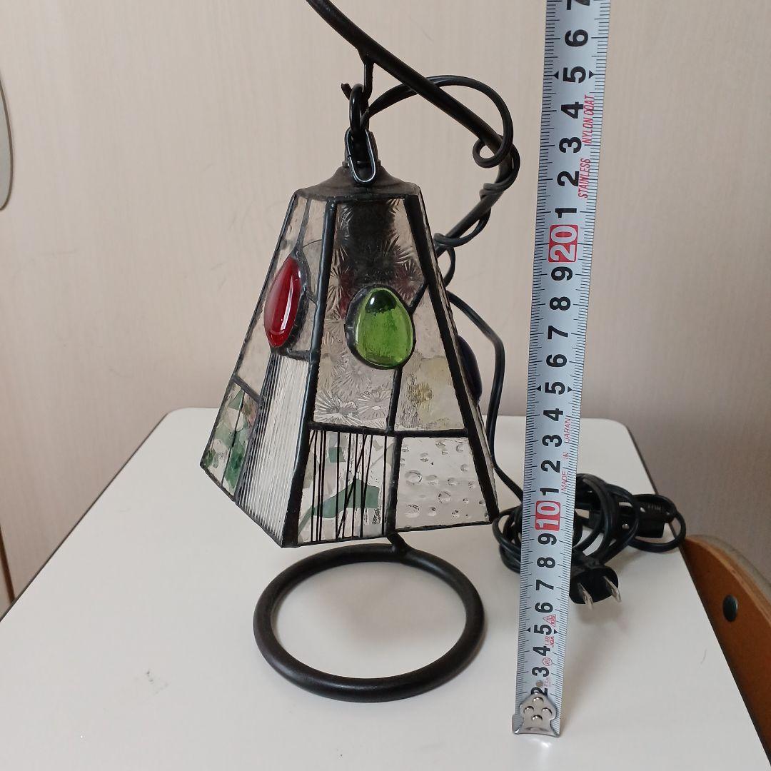 再値下げバンドメイドの、ステンドグラスの、ランプシェード。