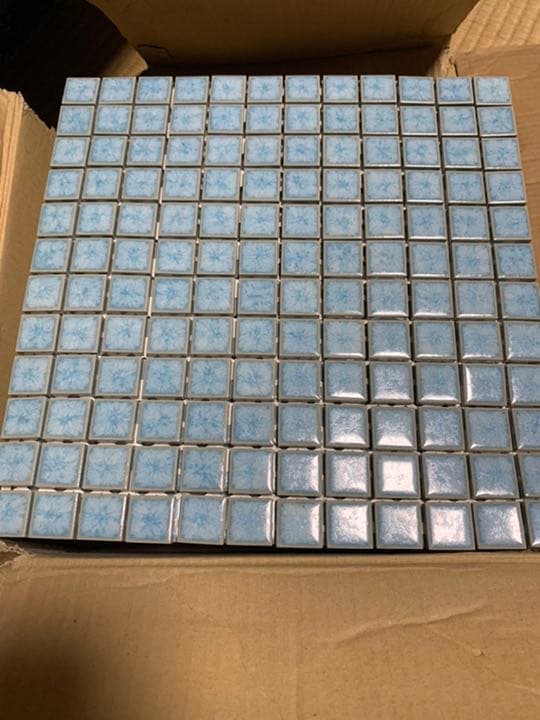 モザイクタイル　水色　陶器　25センチ角シート　　22枚