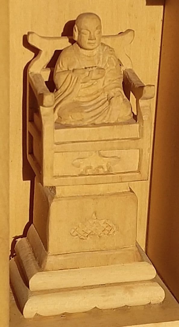 弘法大師坐像【極小】#396 厨子入り 空海 お大師さま 木彫 仏像