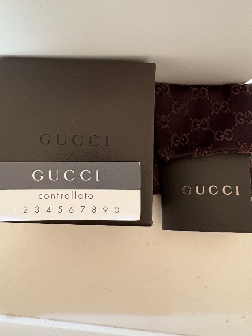 GUCCI ダイアゴナル インターロッキングスリム 刻印:13号【箱/ポーチ付】