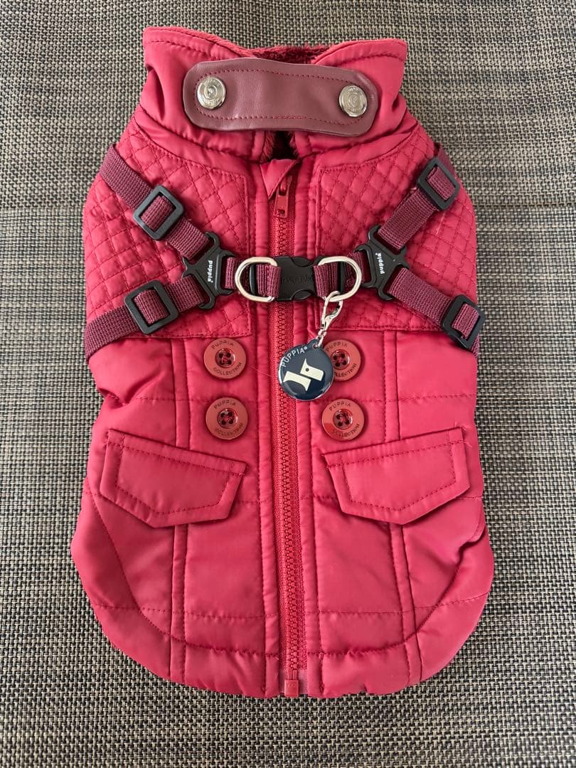 Puppia ハーネス一体化ダウンジャケット