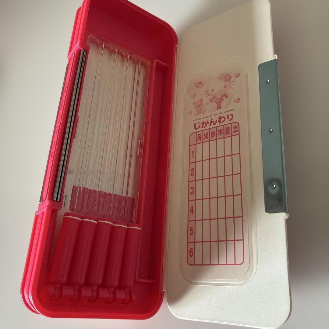 ハローキティ　お道具箱、筆箱、鉛筆キャップなどなど色々セット(未使用品、レトロ)