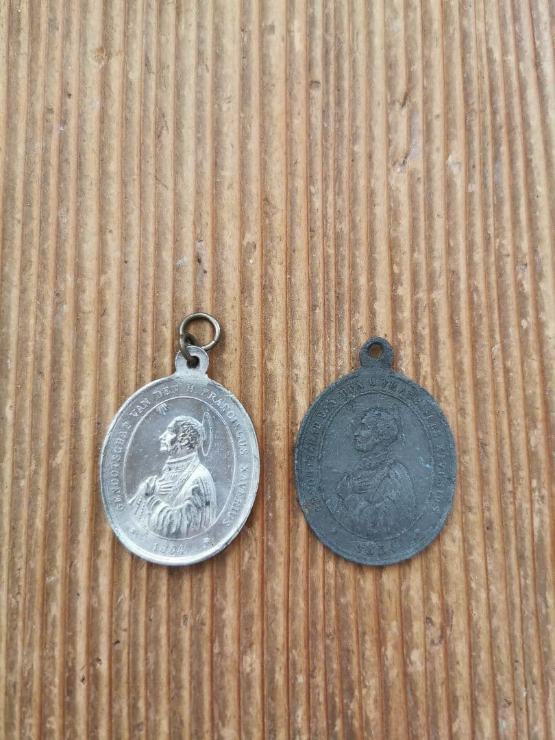 1854年アンティーク ザビエル＆キリストの心臓 異素材ラージメダイ ペアセット