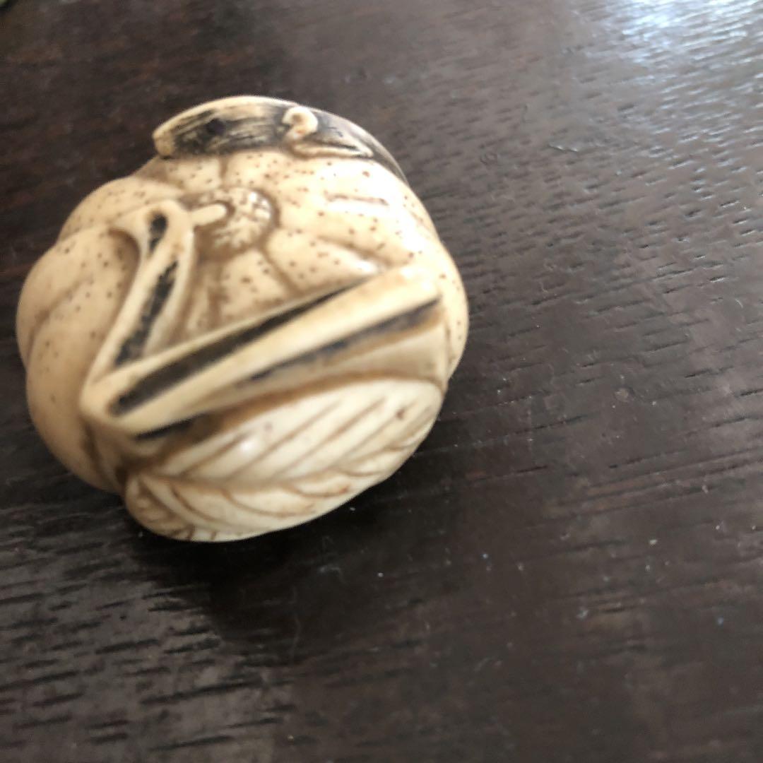 根付け　鼠　ネズミ　ねずみ　骨製