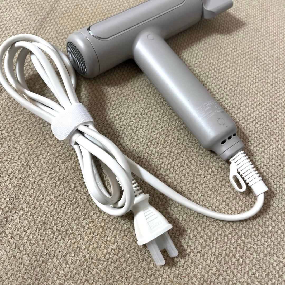 FESTINO ツヤモイスト　ドライヤー