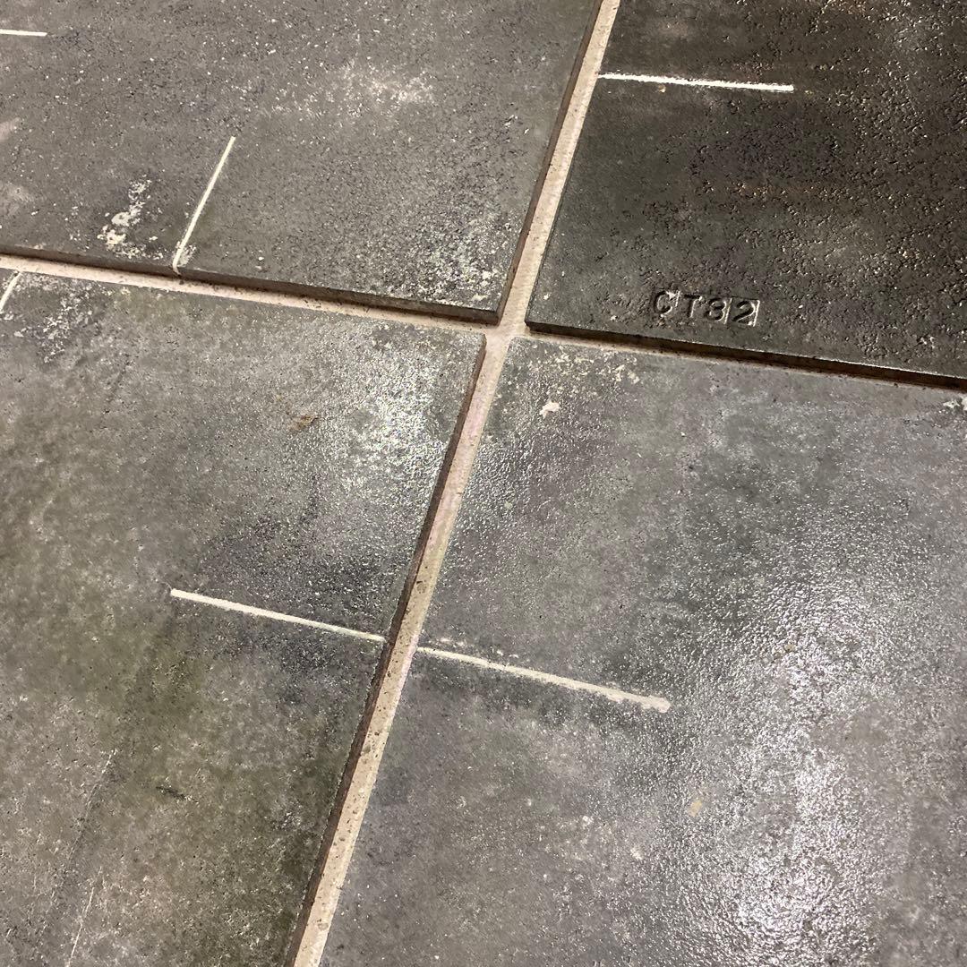 【中古品】陶芸　棚板35×40(厚8mm)6枚組③(スリット有り)