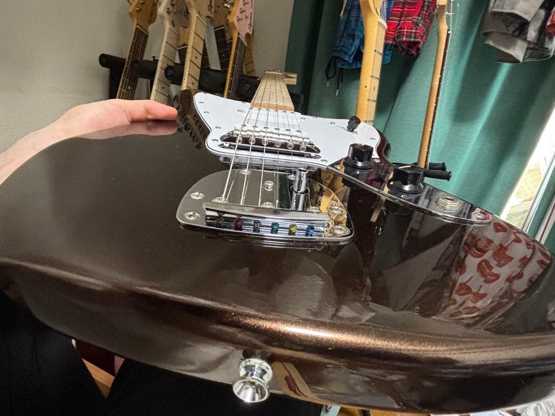 Squier Affinity Series Jaguar メタリックブラウン