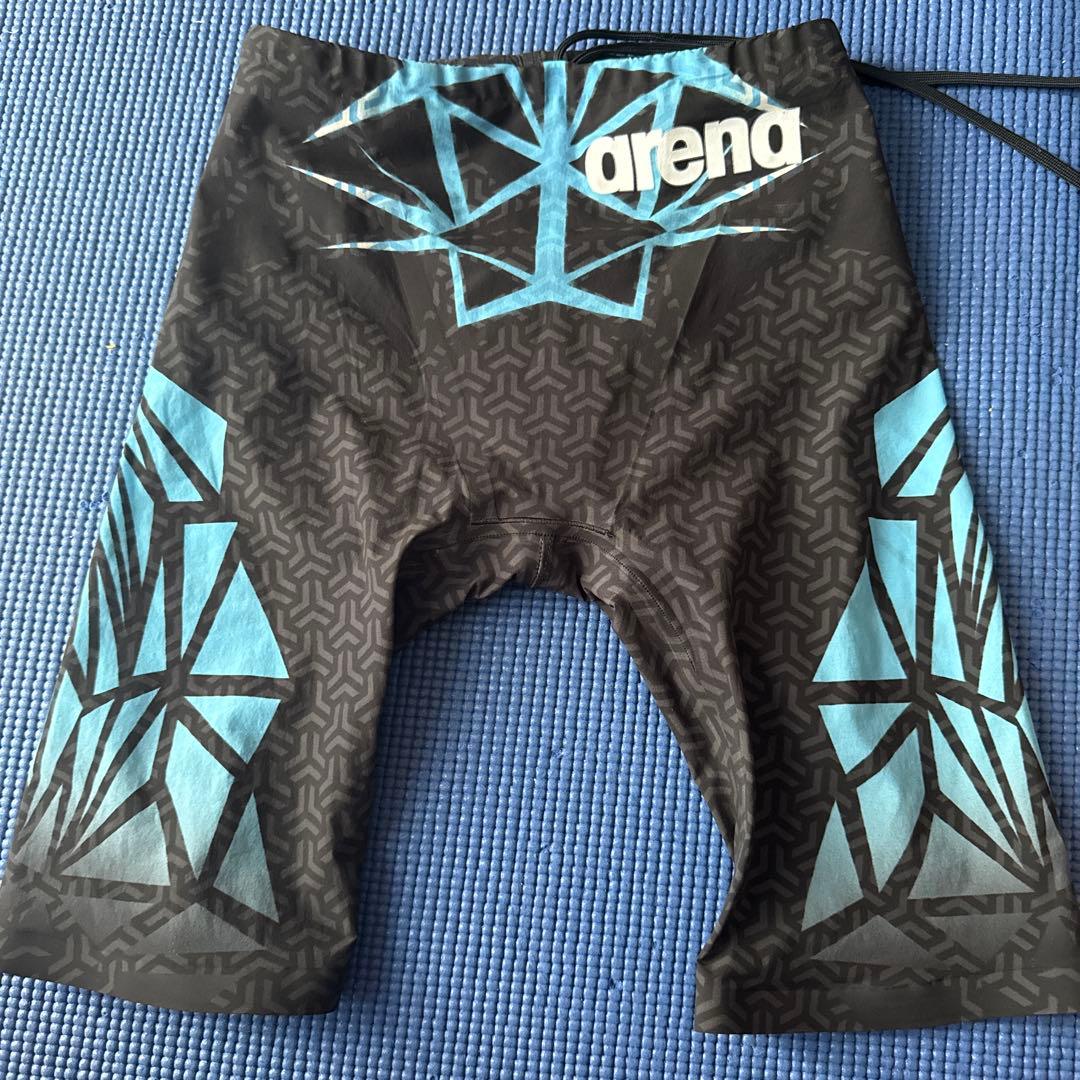 アリーナ高速水着&ゴーグル