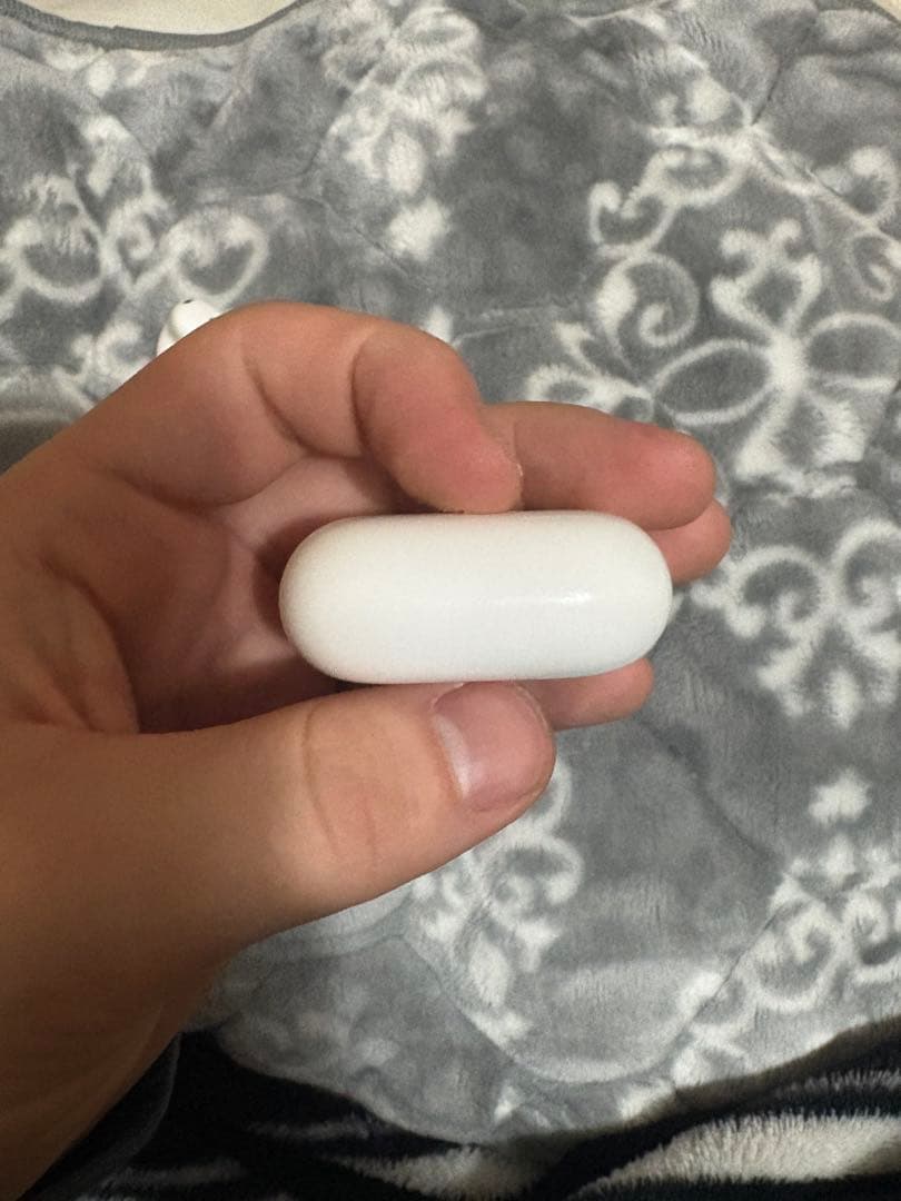 AirPods4 A3050 ノイズキャンセリングなし