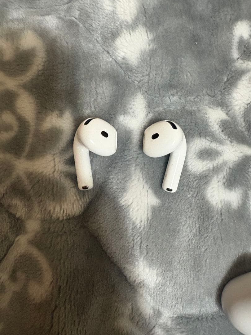 AirPods4 A3050 ノイズキャンセリングなし