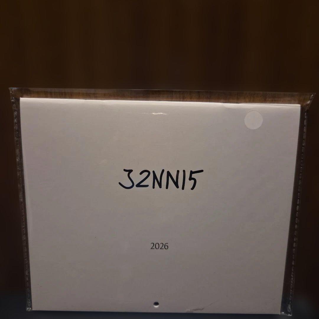 JENNIE J2NNI5 popup 代官山 蔦屋 カレンダー