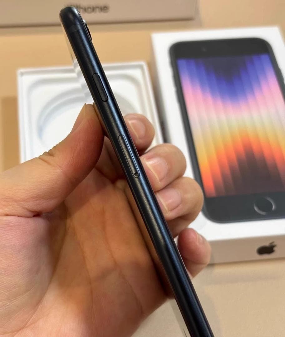 【超美品／バッテリー100%】iPhone SE2 128GB｜フリーブラック