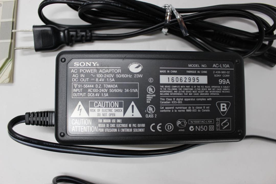 [正常稼働品] 美品 DCR-TRV110K SONY ハンディカメラ