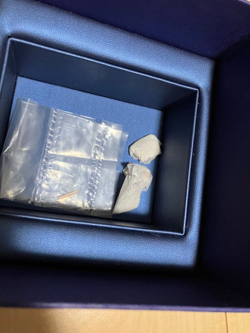 Swarovski ネイビー ブルー 腕時計