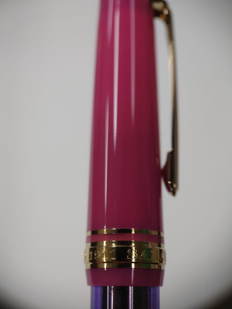 未使用　セーラー万年筆　海外モデル　万葉ペン 「Rabbit Ear Iris」