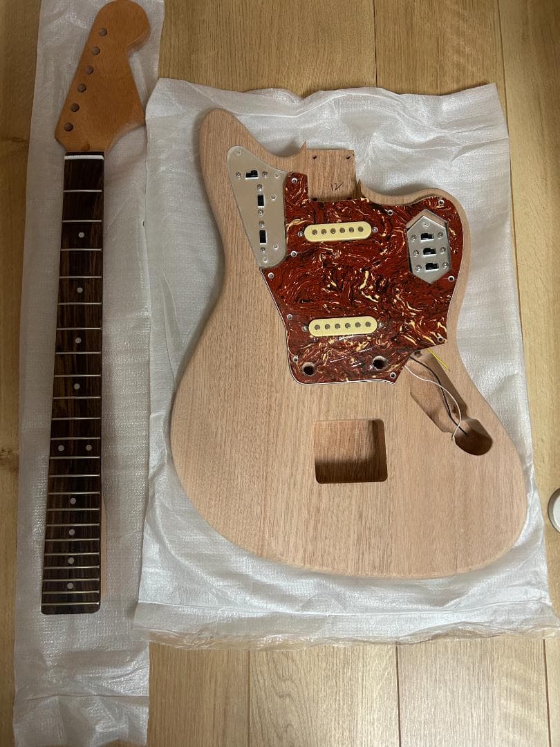 Fender フェンダー ジャガータイプ ギター自作セット DIY