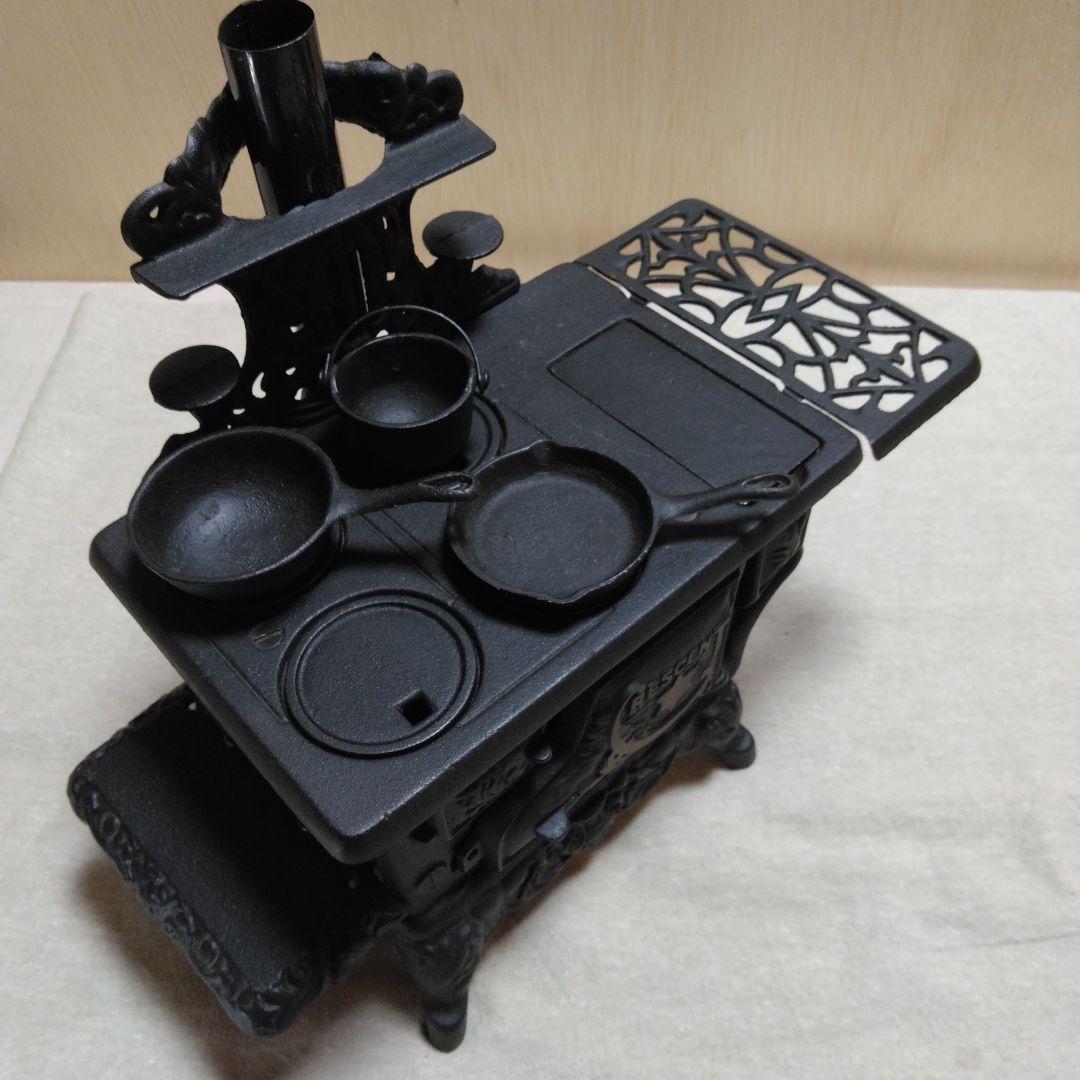 ヴィンテージCRECENTミニチュア鋳鉄製ストーブ·アンティークキッチン·レア