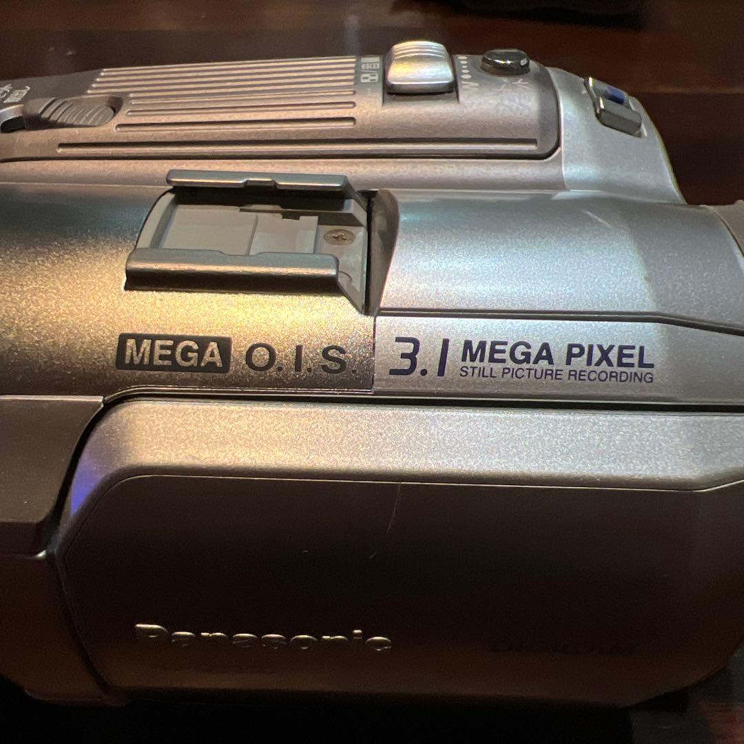 Panasonic 3.0 Mega Pixel ビデオカメラ本体