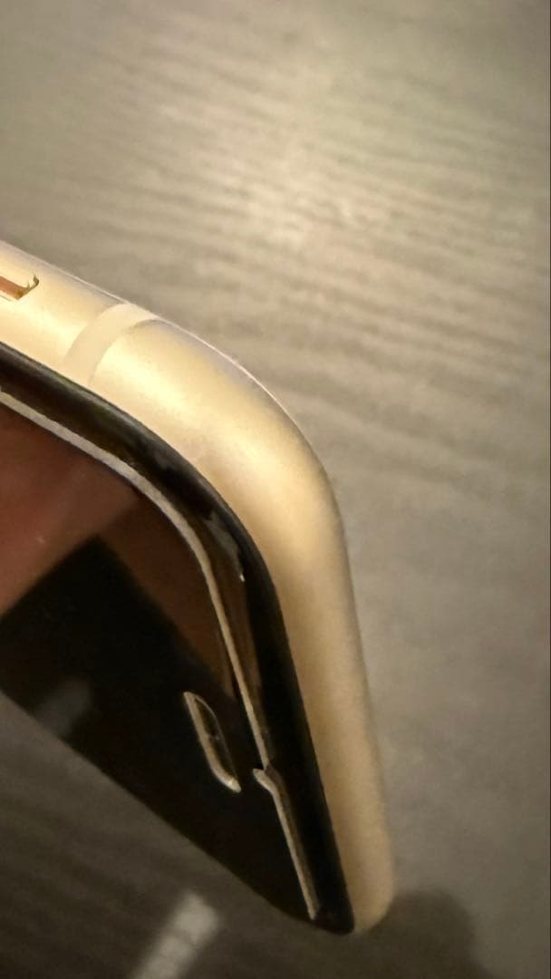 iPhone SE 第3世代 128GB スターライト (おまけ付き)