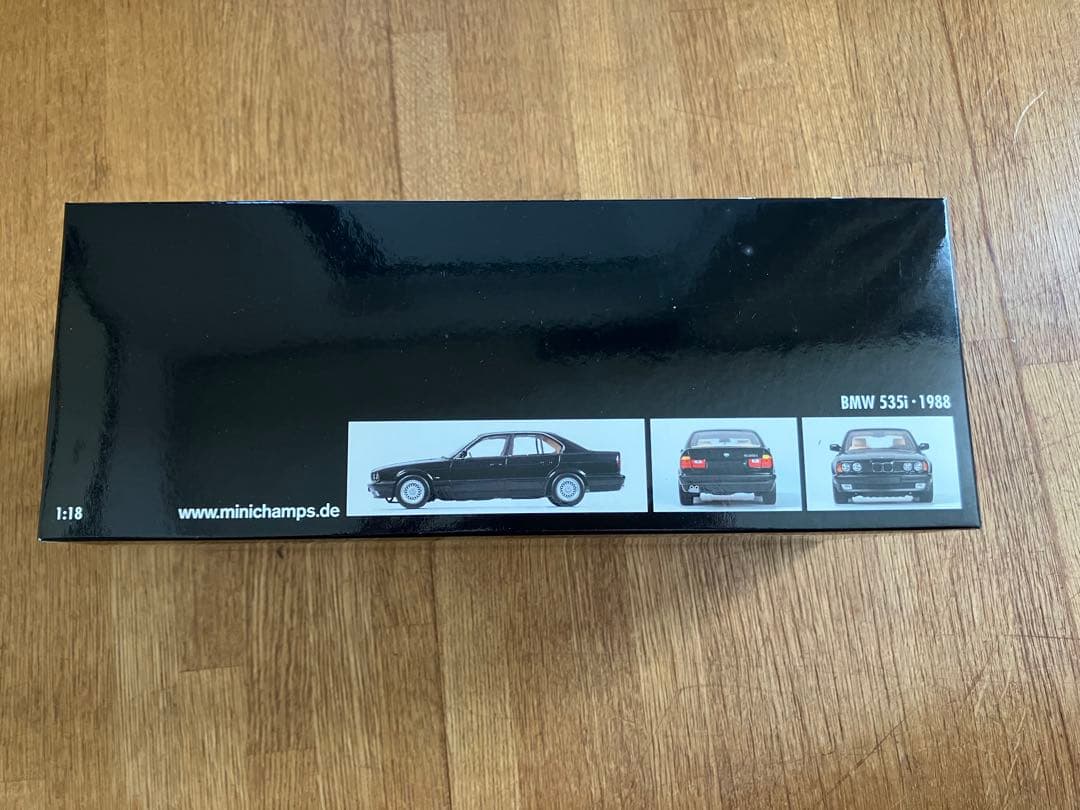 未開封品 MINICHAMPS 1/18 BMW 535i 1988 black