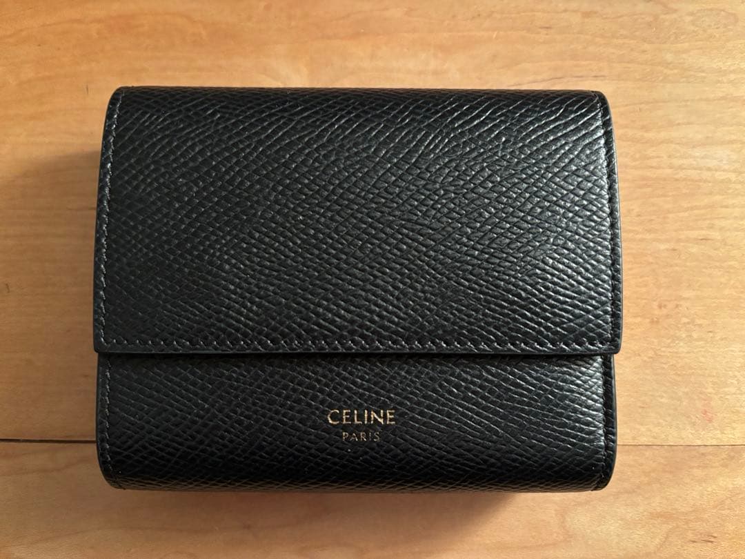 e*n様 トリフォールドスモールウォレット　CELINE 三つ折り財布 保存袋付