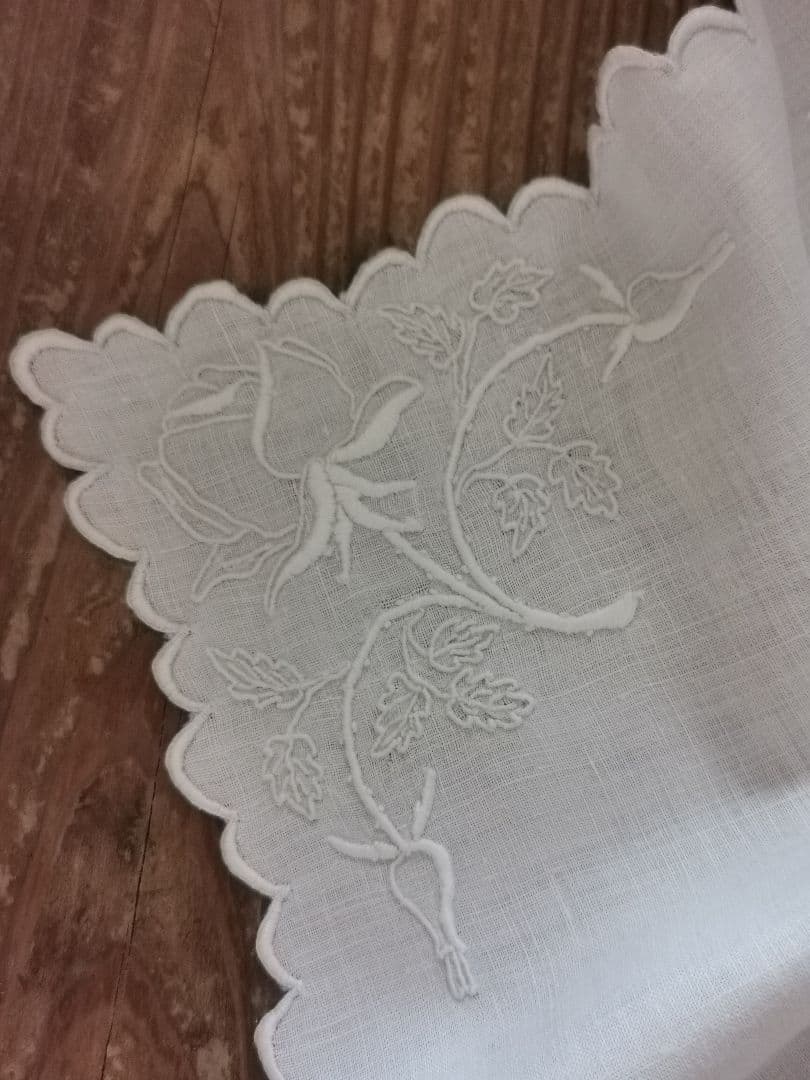 アンティーク フランス オールドローズ ホワイト刺繍 スカラップリネンクロス