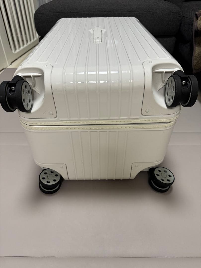 RIMOWA Essential Trunk キャリーケース