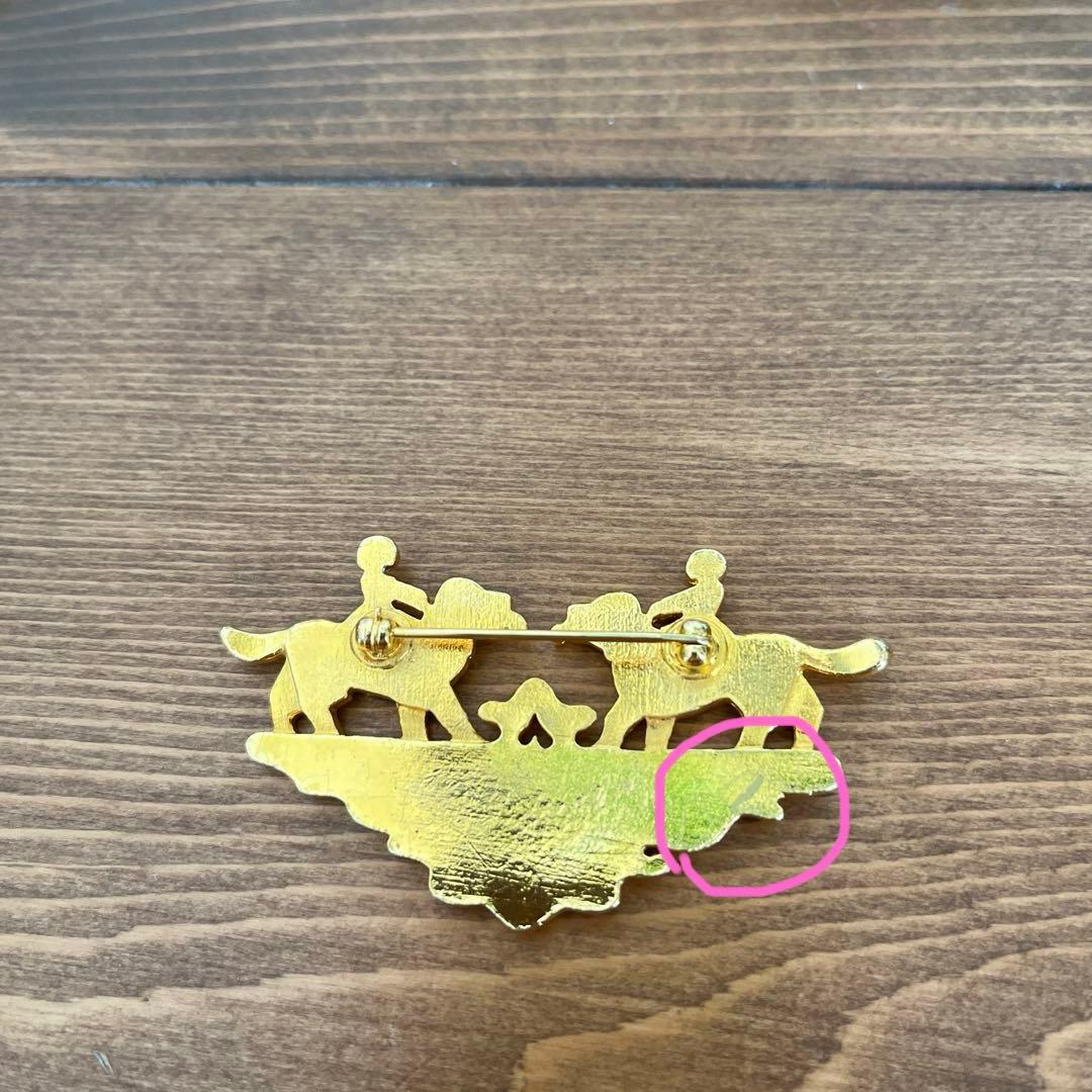 タイムセール！エルメス　少女と犬のブローチ