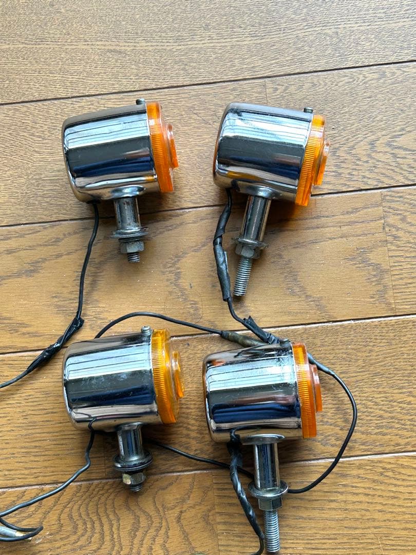 古いヤマハのウィンカー