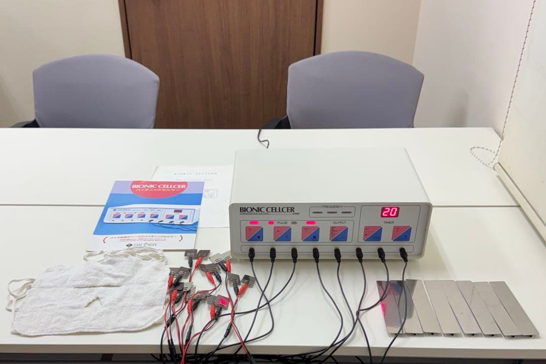 バイオニックセルサーbionic cellcer 業務用美顔器　背中ケア付