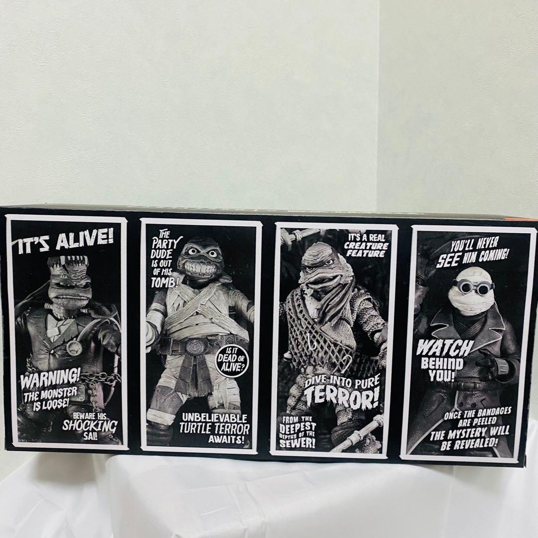 激レア　ユニバーサルモンスターズ×タートルズ　NECA