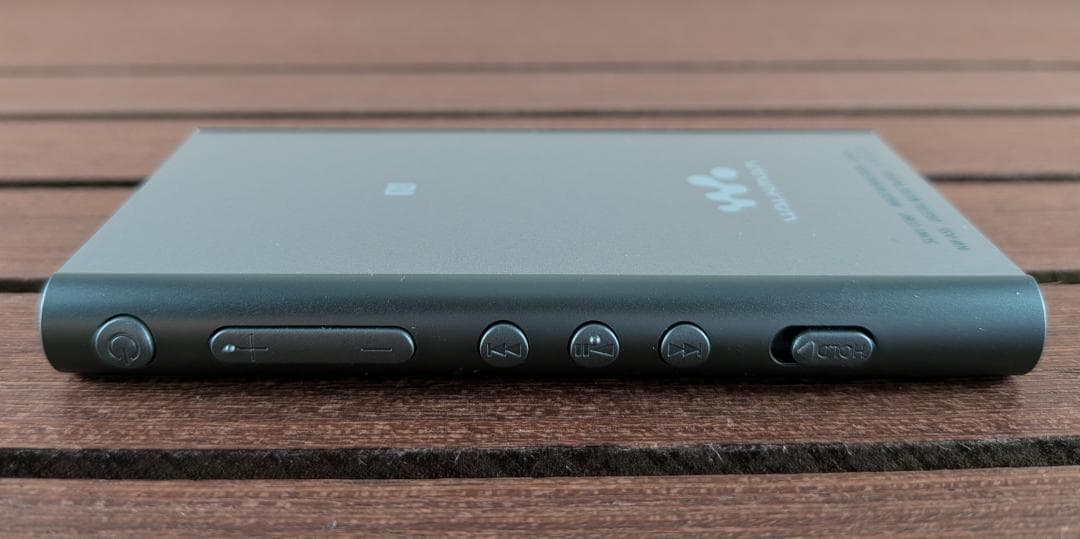 SONY ウォークマン NW-A55 16GB+128GB 純正シリコンケース他