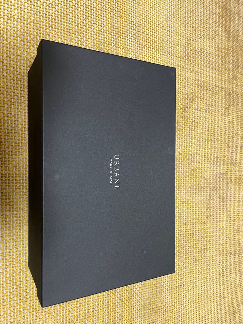 URBAINE 黒 エナメル ドレスシューズ / 26.5cm