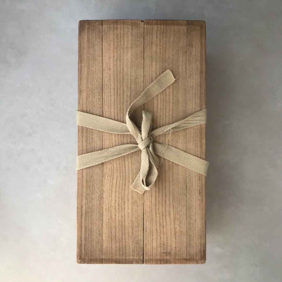 囲碁の駒 白石（黒石）＆ 碁笥 セット 木箱付き