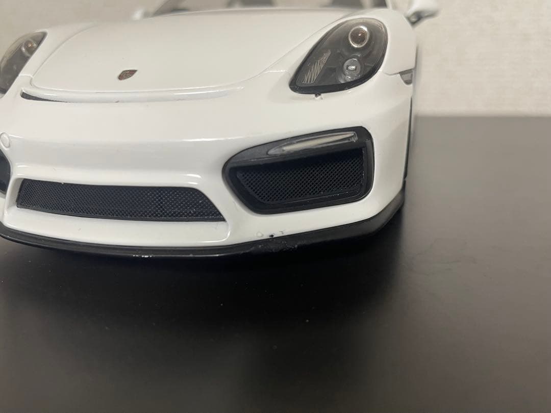 gtスピリット　ケイマンgt4 1/18 ホワイト