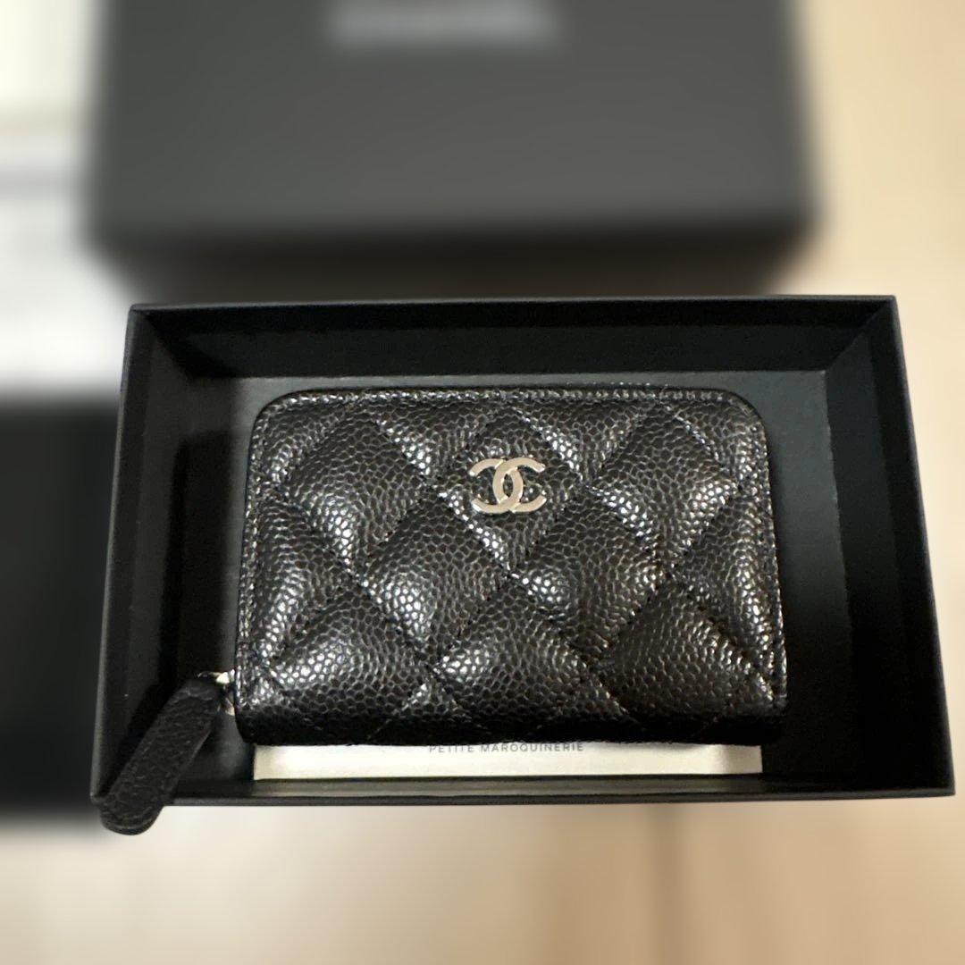 CHANEL ブラック レザー ケース