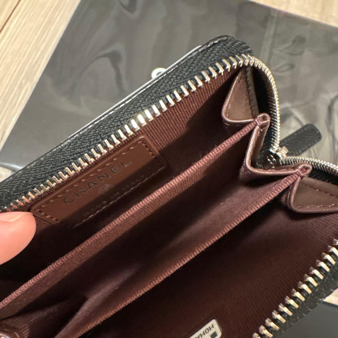 CHANEL ブラック レザー ケース