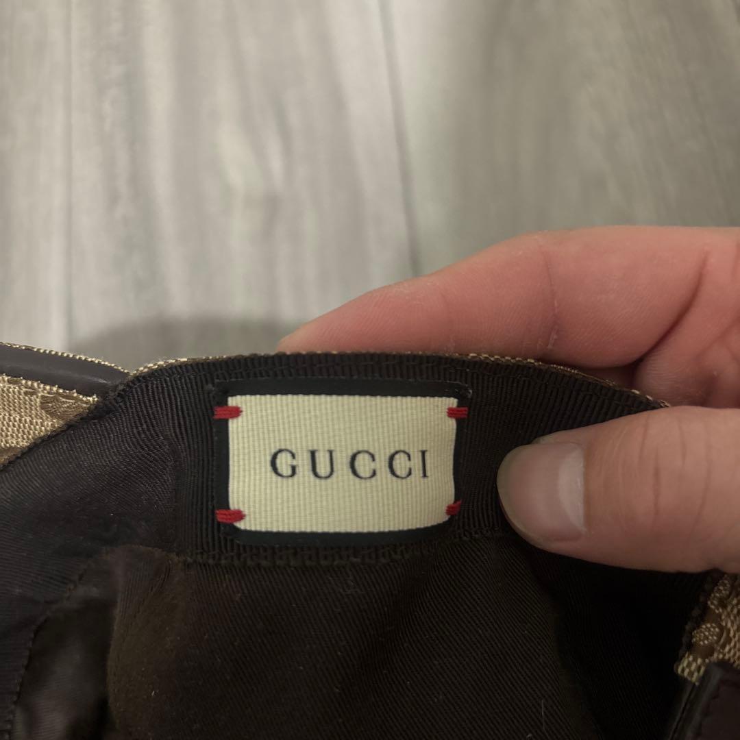 GUCCIベースボールキャップ