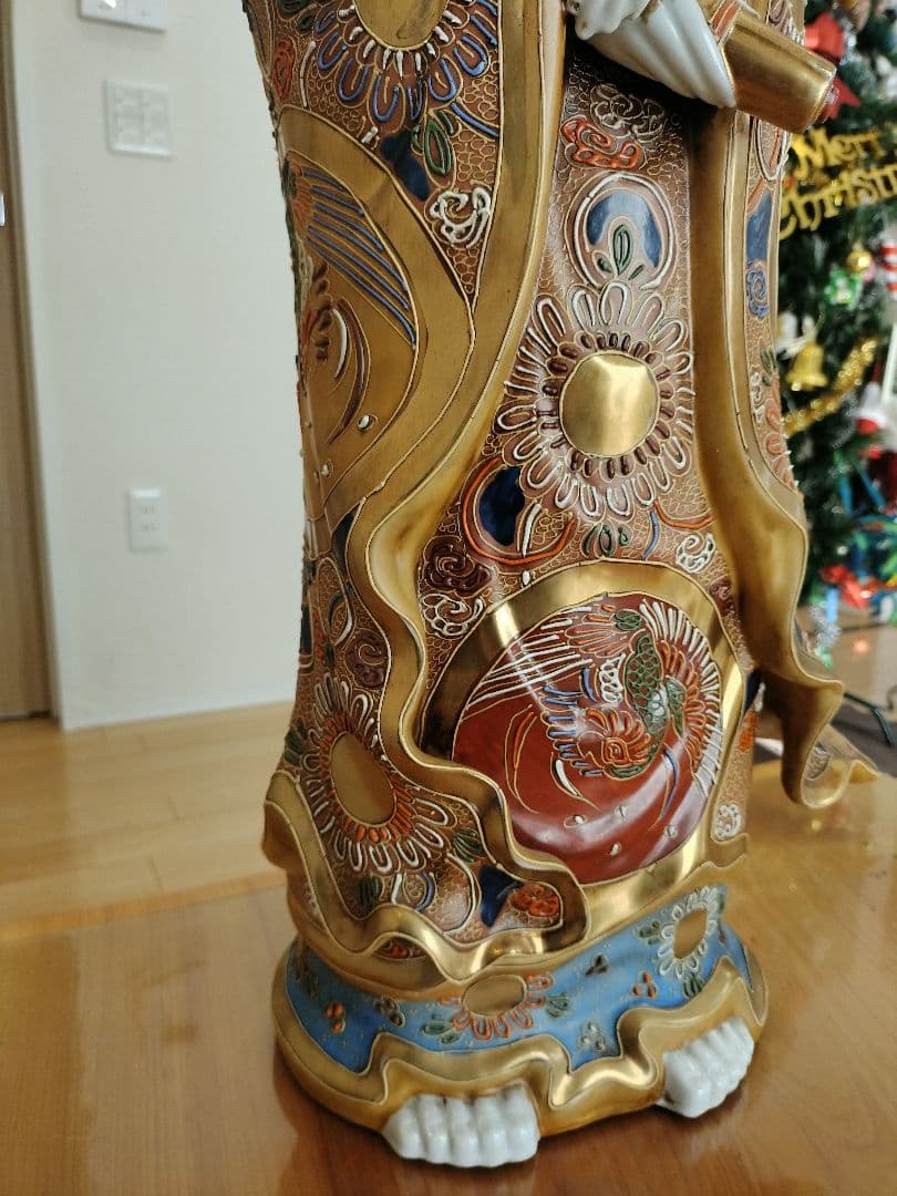 【美品】九谷焼　八幡窯　大　色絵金彩観音菩薩像　置物　高さ76㎝