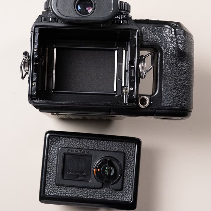 PENTAX 645NII ボディ フィルムバック付き