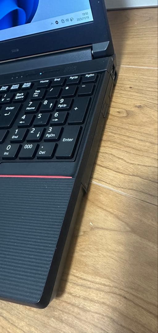 15.6型 富士通 A744/K i5 メモリ4GB SSD128GB W11