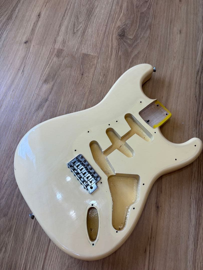 Fender Japan stratocaster st72-sc ボディ