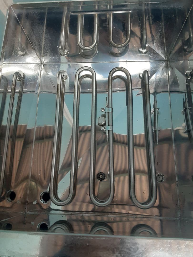 エイシン電機　卓上電気ウォーマー？　煮沸消毒？　単相200V 　画像で判断下さい