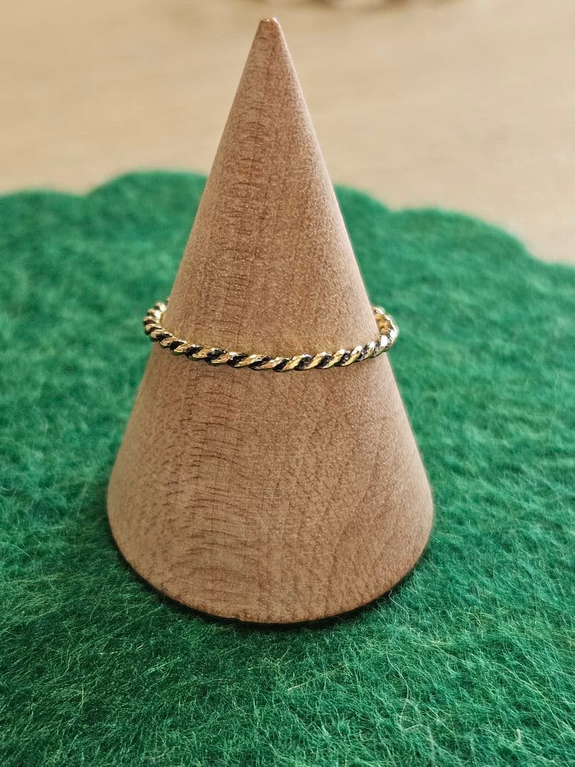 SATOMI KAWAKITA JEWELRY ツイストリング　K18