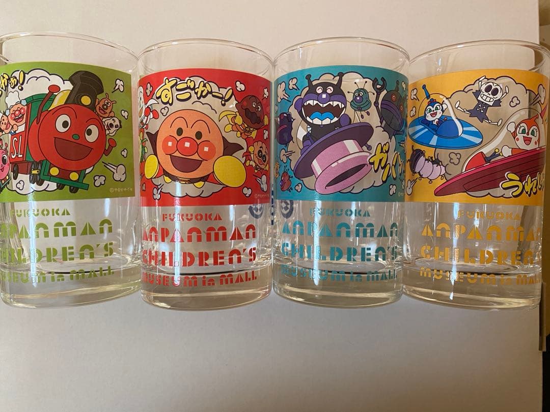 新品未使用【福岡限定】アンパンマンミュージアム、キャラクターグラス　4個セット