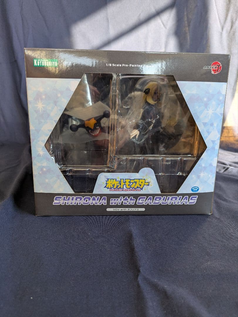 シロナ with ガブリアス 1/8スケール フィギュア　寿屋