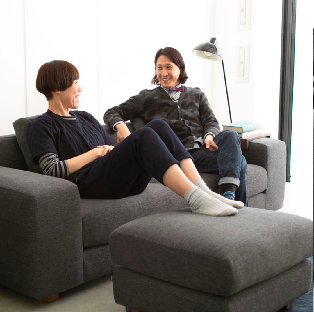 美品　NOYES ノイエス　オットマン　ネイビー