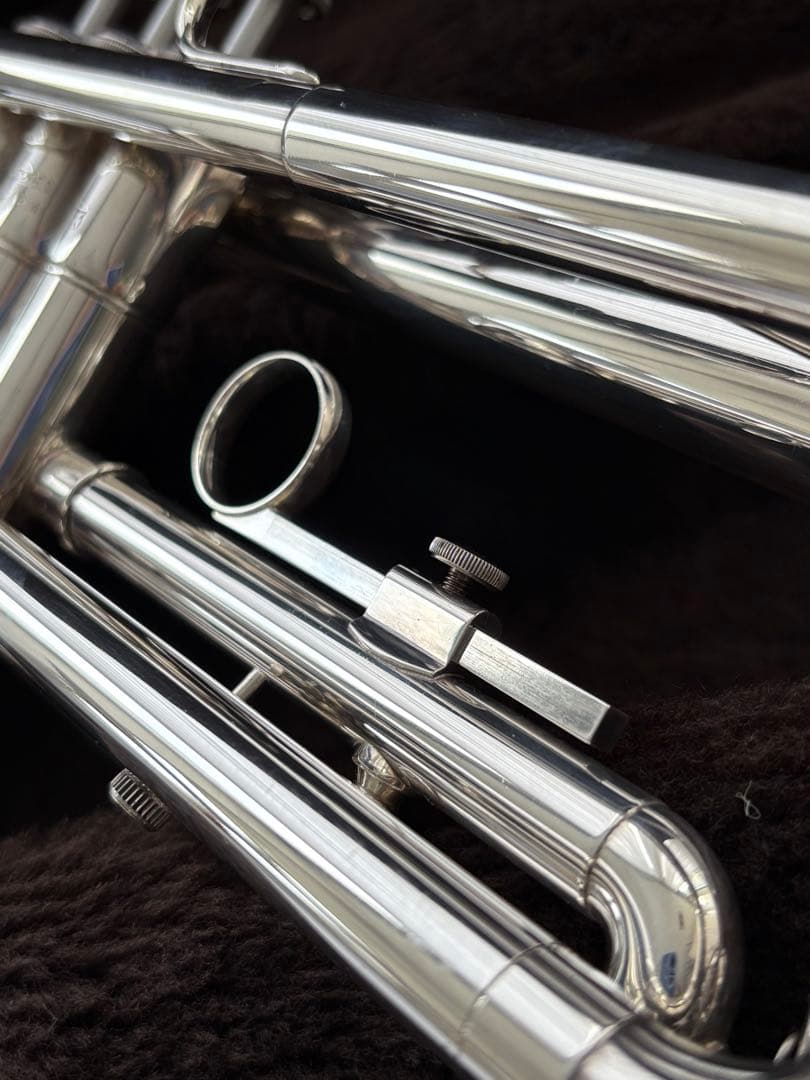 ヤマハトランペットYTR2320ES シルバープレート